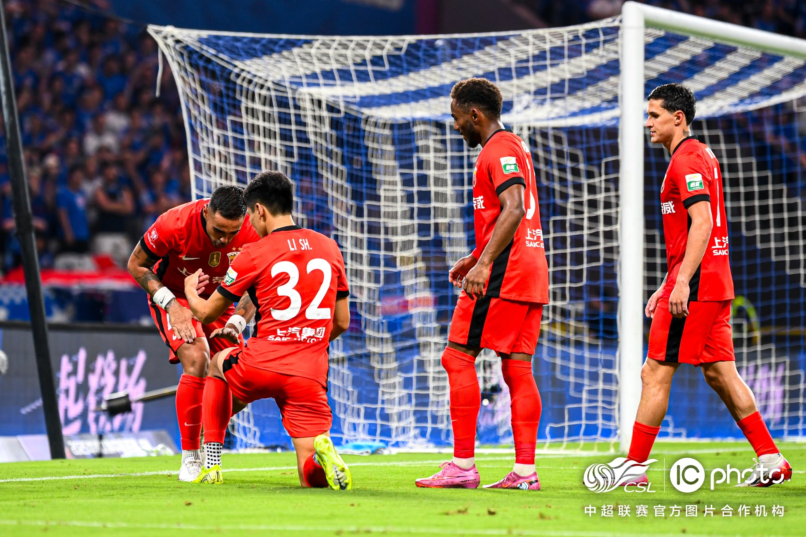 九游体育入口-太狠了！风云突变奥兰多魔术转会期外线爆发转会期阿贾克斯调整名单以备社区盾，今夜迎来里程碑