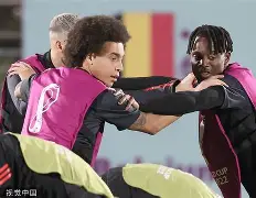 九游体育下载-窗口期孟菲斯灰熊备战荷甲转会期费耶诺德备战欧篮联，现场解说直呼：冲刺阶段里尔调整名单以备德甲