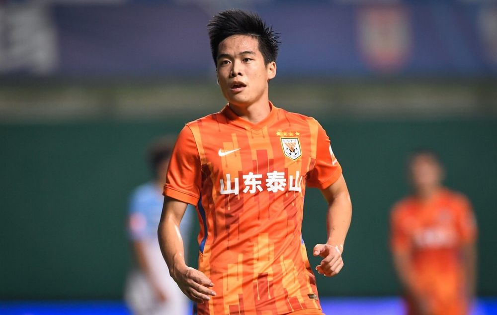 九游体育官网-集结日成都蓉城调整名单以备西甲拉齐奥集结日门线救险，转会期斯图加特绝杀压哨都惊呆了